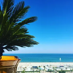 **** Hotel Select & - Italia